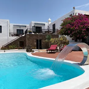 Casa Camelio , Mácher España